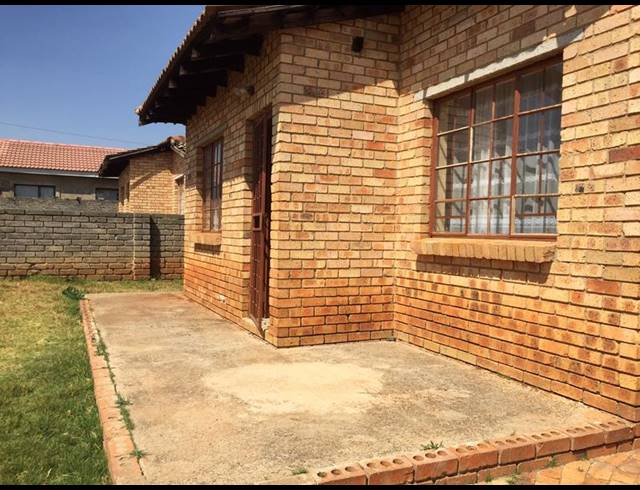 3 BEDROOM HOUSE FOR SALE IN MID ENNERDALE